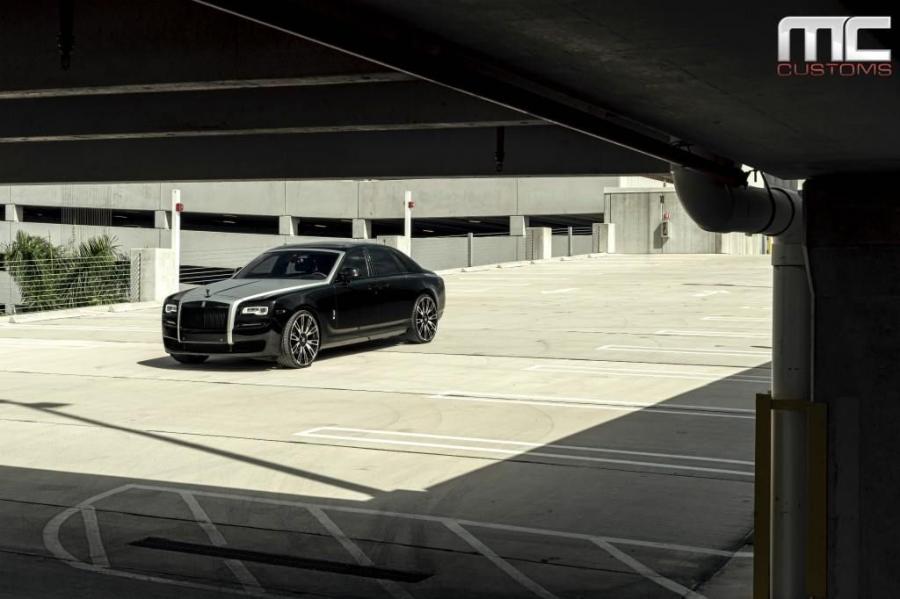  Rolls-Royce Ghost by MC Customs 2018 года  (фото 8 из 10)